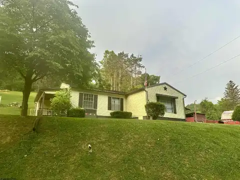 44 Murphy Creek Road, Weston, WV 26452