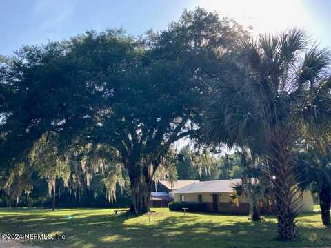 701 WALKER Drive, Interlachen, FL 32148