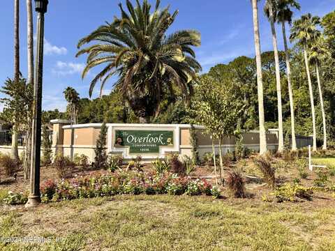 10550 BAYMEADOWS Road, Jacksonville, FL 32256