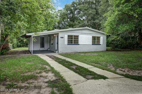 3331 ROSS Circle, Palatka, FL 32177