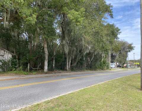 605 N SUMMIT Street, Crescent City, FL 32112