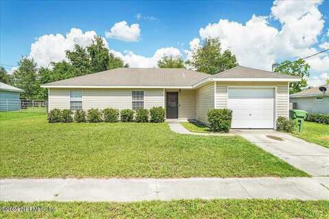 219 MANGO Drive, Palatka, FL 32177