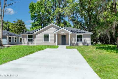 310 N ORANGE Street, Starke, FL 32091