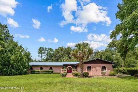 114 E CAMELOT Drive, Palatka, FL 32177