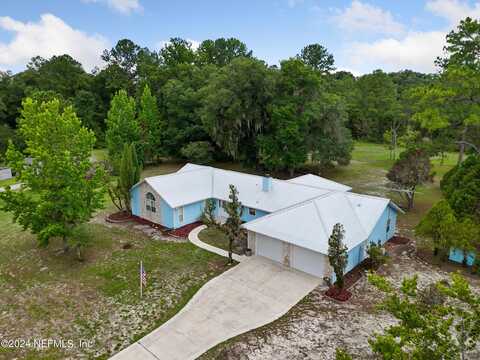 105 PARAN Drive, Melrose, FL 32666