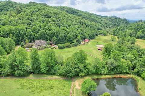 8758 Tusquittee Road, Hayesville, NC 28904