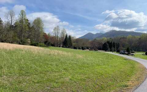 L50a Mountain Harbour Drive, Hayesville, NC 28904