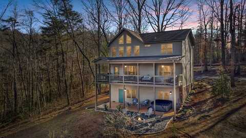 196 Grayson Point, Blue Ridge, GA 30513