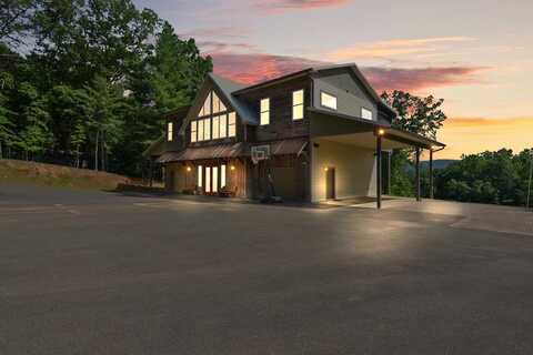 94 Rome Point, Blue Ridge, GA 30513