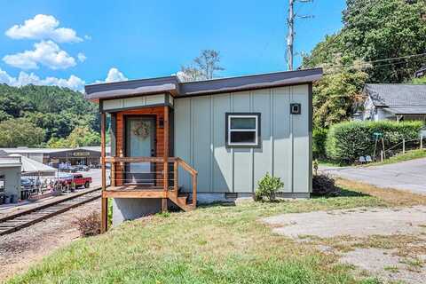 177 Main St, Copperhill, TN 37317