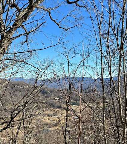 35b Knollwood, Hayesville, NC 28904