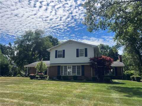 832 E 5th Street, Dover, OH 44622