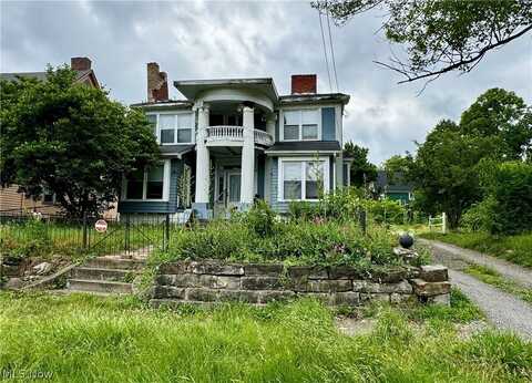 1336 Elm Street, Youngstown, OH 44505