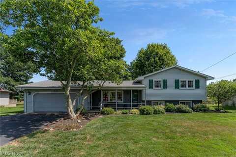 154 Circleview Drive, New Middletown, OH 44442