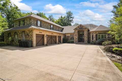 3021 Rainbow Lane, Richfield, OH 44286