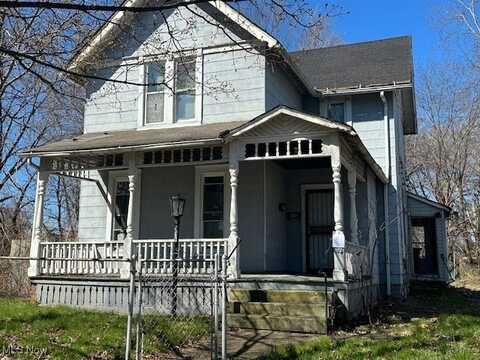 894 E 149th Street, Cleveland, OH 44110