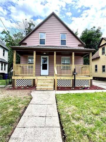 7601 Camden Avenue, Cleveland, OH 44102