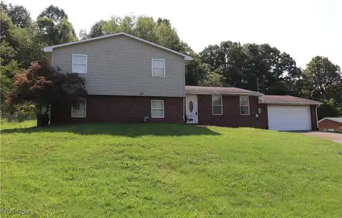 127 Rauch Drive, Marietta, OH 45750