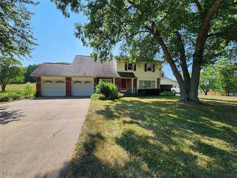 41 Wood Road SE, Carrollton, OH 44615