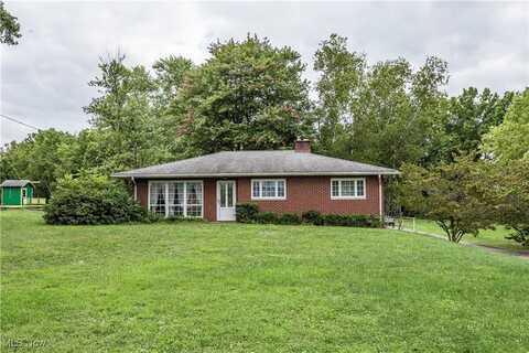 676 E Turkeyfoot Lake Road, Akron, OH 44319