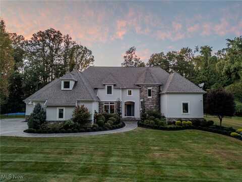 8315 Sanctuary Drive, Kirtland Hills, OH 44060