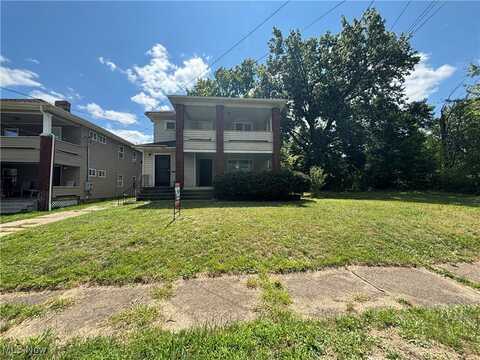 81 Hilton Avenue, Youngstown, OH 44507