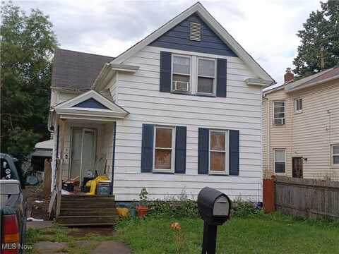 3527 Carlyle Avenue, Cleveland, OH 44109