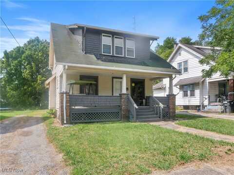 956 Homewood Avenue SE, Warren, OH 44484