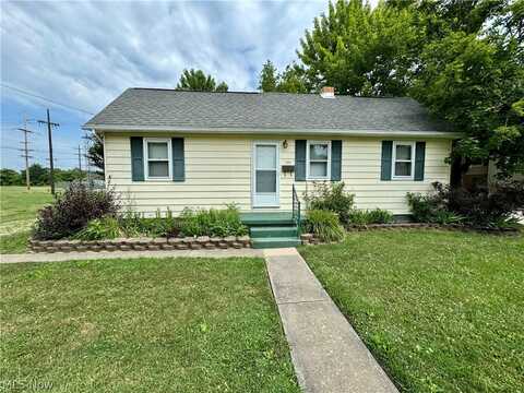 136 W Florida Avenue, Sebring, OH 44672