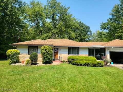 6479 Lincoln Avenue, Hubbard, OH 44425