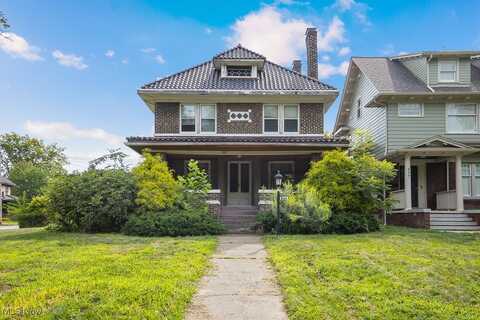 851 East Boulevard, Cleveland, OH 44108