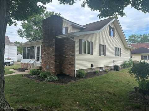 414 W 8th Street, Dover, OH 44622