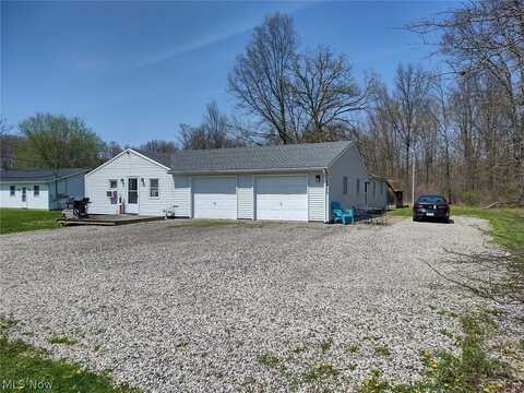 18166 Mahoning Avenue, Lake Milton, OH 44429