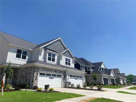 127 Town Centre Drive, Broadview Heights, OH 44147