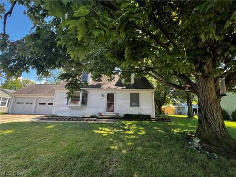 2120 E 40th Street, Ashtabula, OH 44004