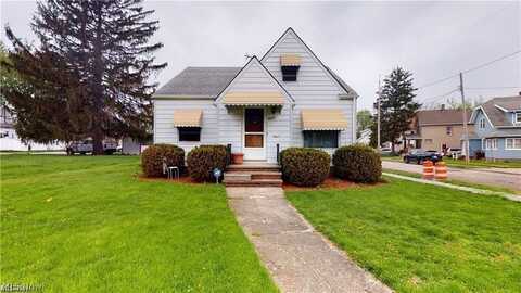 9415 Cardwell Avenue, Cleveland, OH 44105