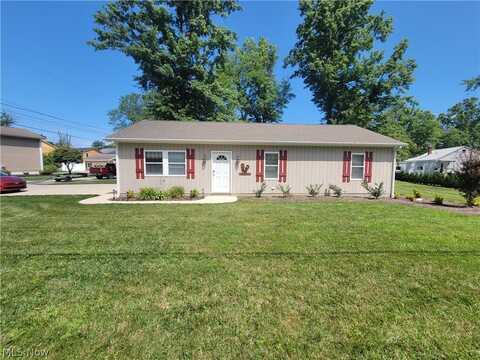 5847 Lake Road W, Ashtabula, OH 44004