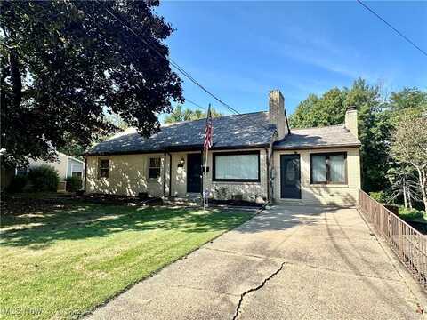 1122 Hartzell Avenue, Niles, OH 44446