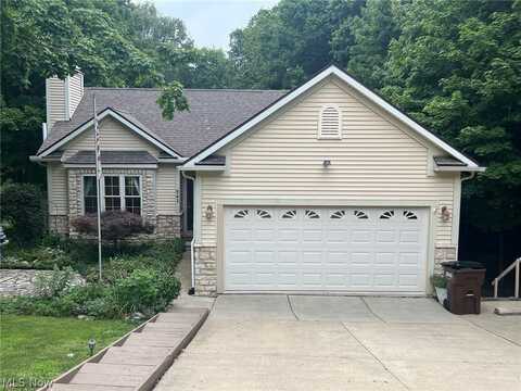 841 Royal Circle, Howard, OH 43028