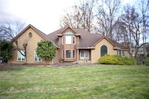 581 Williamsburg Drive, Highland Heights, OH 44143