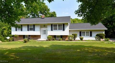 9758 Mulberry Road, Chardon, OH 44024