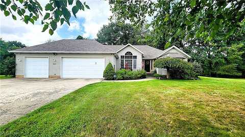 8329 Seasons Road, Streetsboro, OH 44241