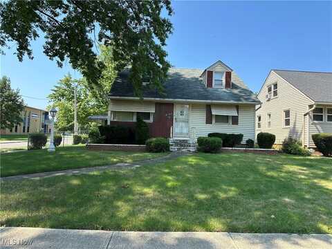 3830 Jo Ann Drive, Cleveland, OH 44122