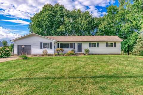 4761 Waterloo Road, Atwater, OH 44201