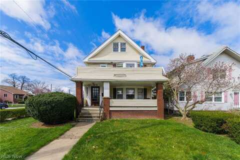 2228 Wyandotte Avenue, Lakewood, OH 44107