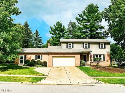 455 Wyoga Lake Boulevard, Stow, OH 44224