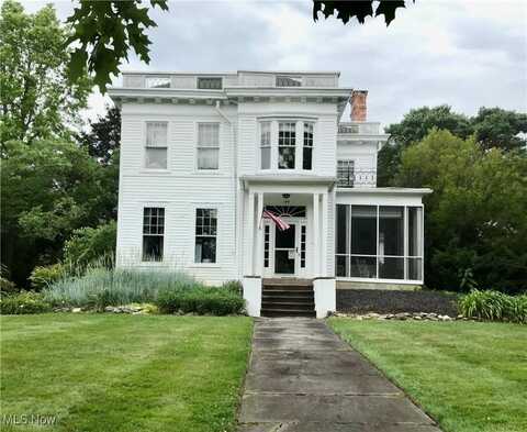 144 Forest Street, Oberlin, OH 44074