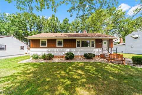 38359 Parkway Boulevard, Willoughby, OH 44094