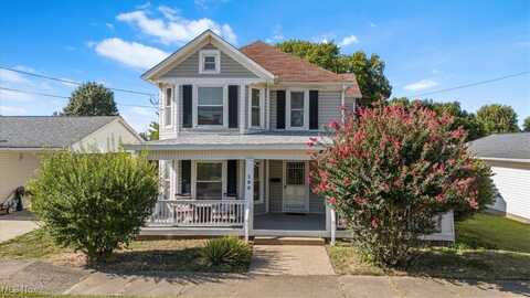 106 W 8th Street, Williamstown, WV 26187