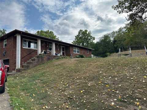 10682 Ravenswood Road, Ravenswood, WV 26164